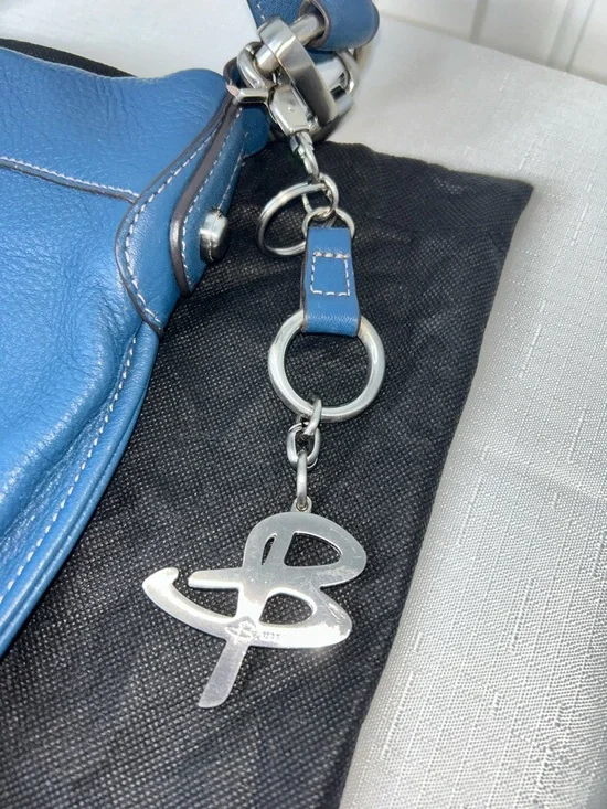 B. Makowsky Blue Pebbled Leather Crossbody with Silver Bag charm & Dust Bag EUC - Picture 5 of 17